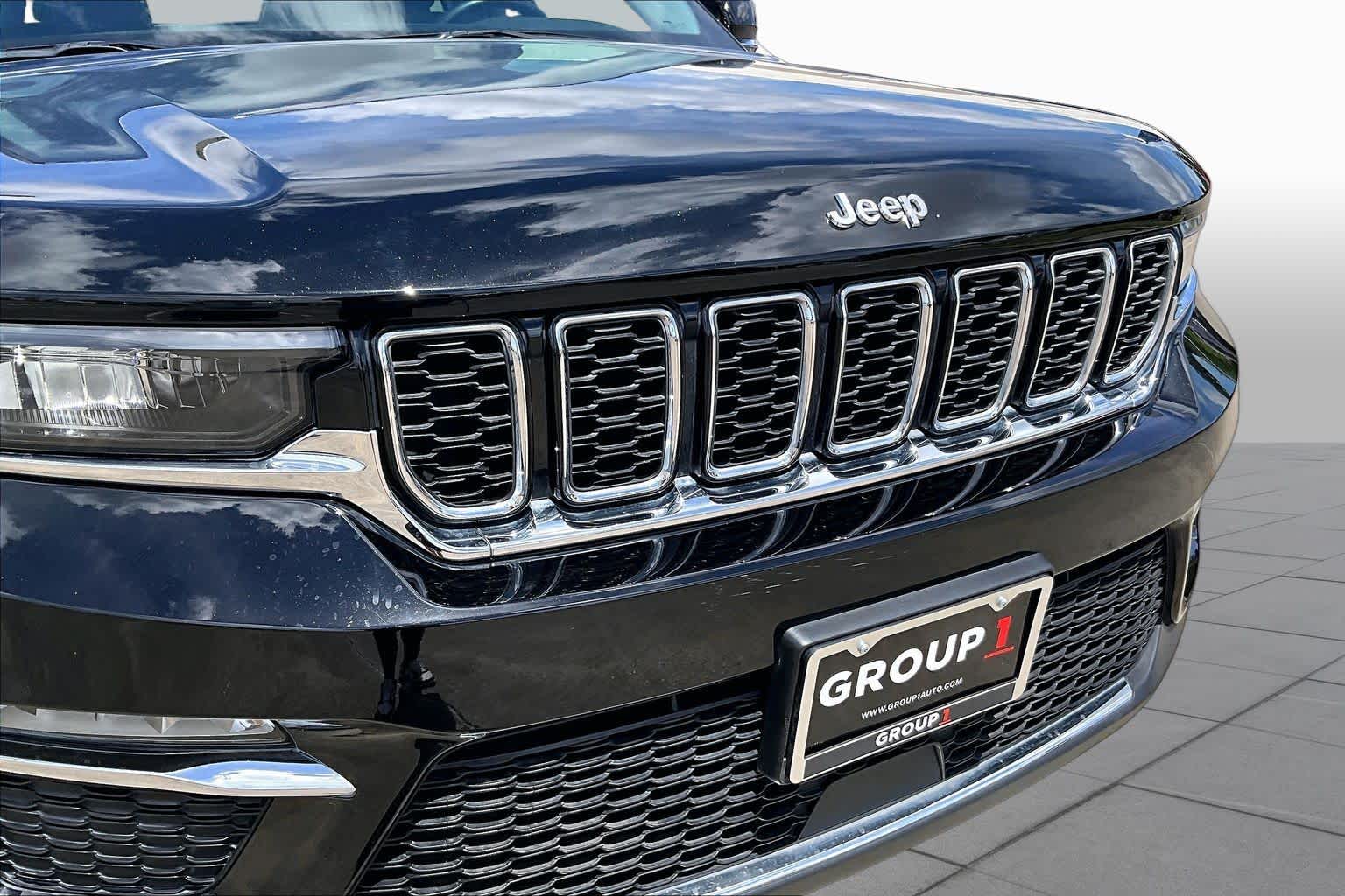 2022 Jeep Grand Cherokee Limited Diamond Black Crystal Pearlcoat at Tomball Chrysler Dodge Jeep Ram