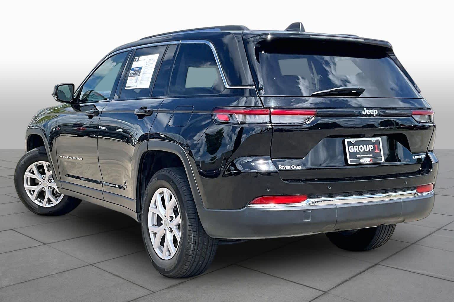2022 Jeep Grand Cherokee Limited Diamond Black Crystal Pearlcoat at Tomball Chrysler Dodge Jeep Ram