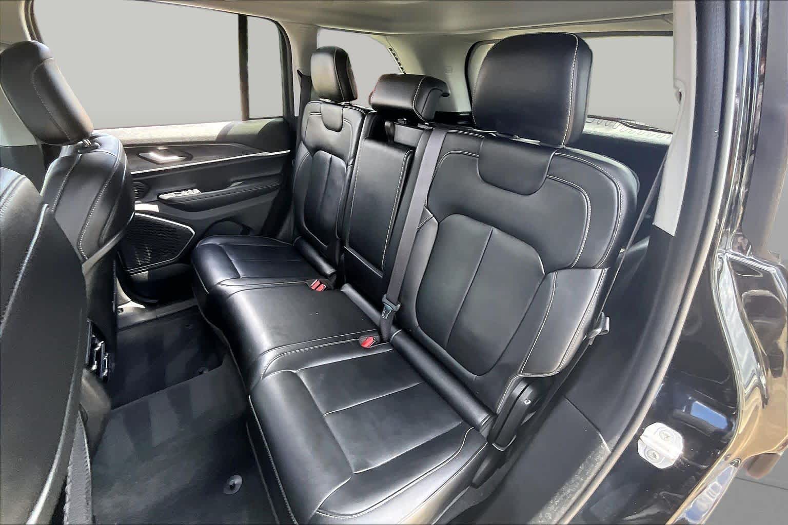 2022 Jeep Grand Cherokee Limited Diamond Black Crystal Pearlcoat at Tomball Chrysler Dodge Jeep Ram