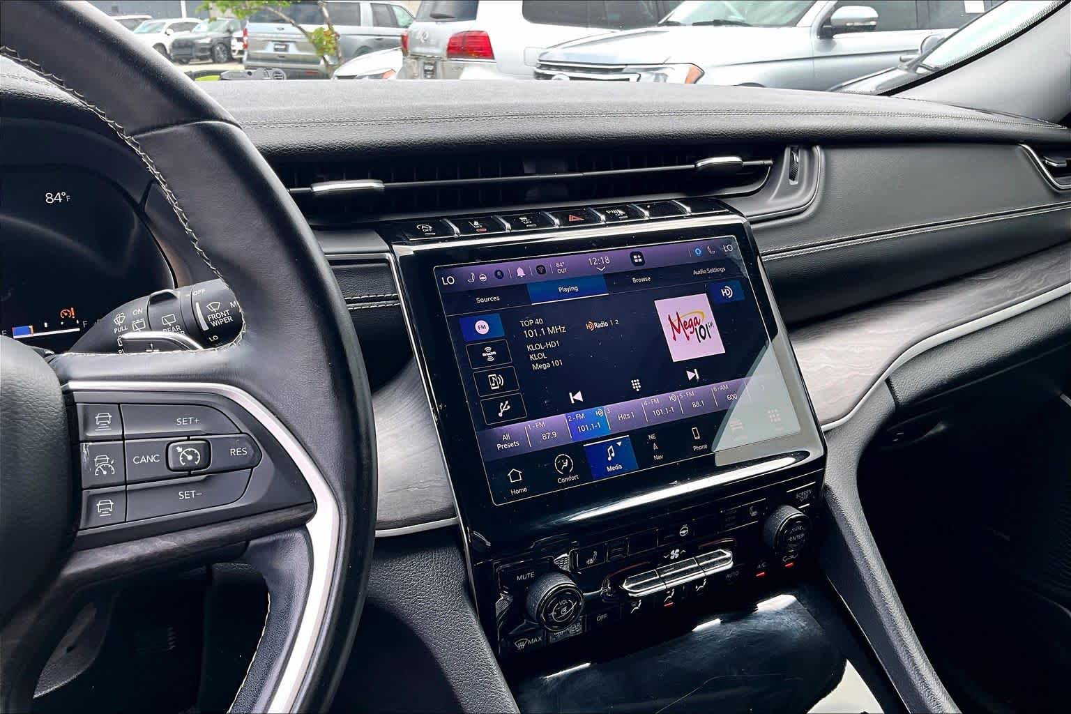 2021 Jeep Grand Cherokee L Limited Diamond Black Crystal Pearlcoat at AutoNation USA Katy