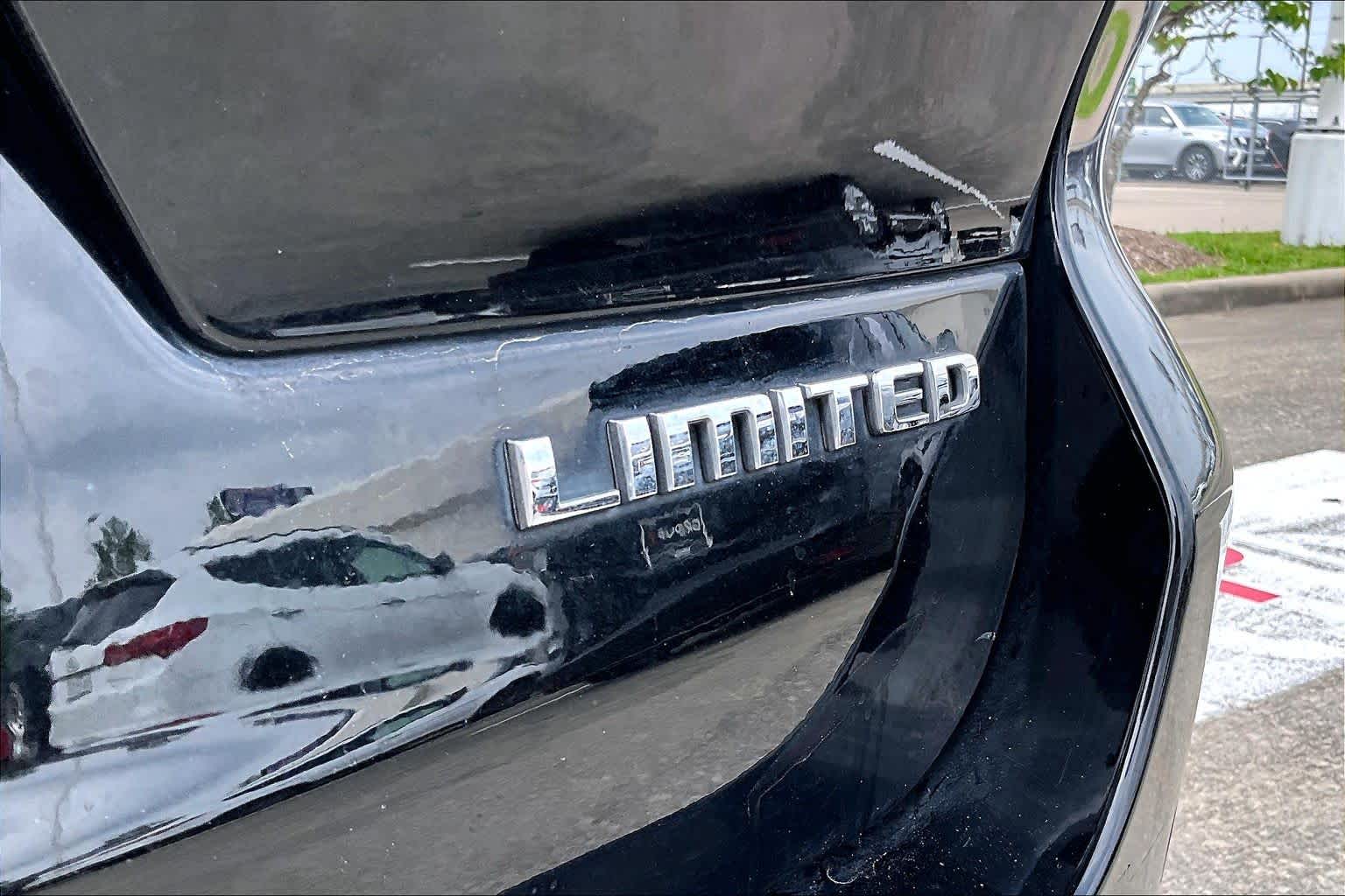 2021 Jeep Grand Cherokee L Limited Diamond Black Crystal Pearlcoat at AutoNation USA Katy