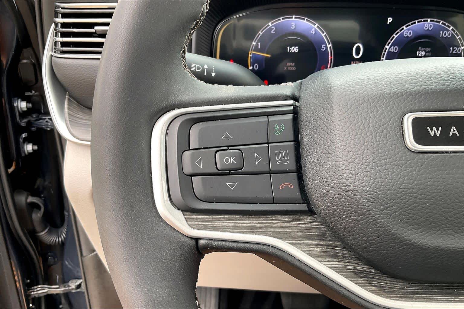 2023 Jeep Wagoneer photo 20 of 32