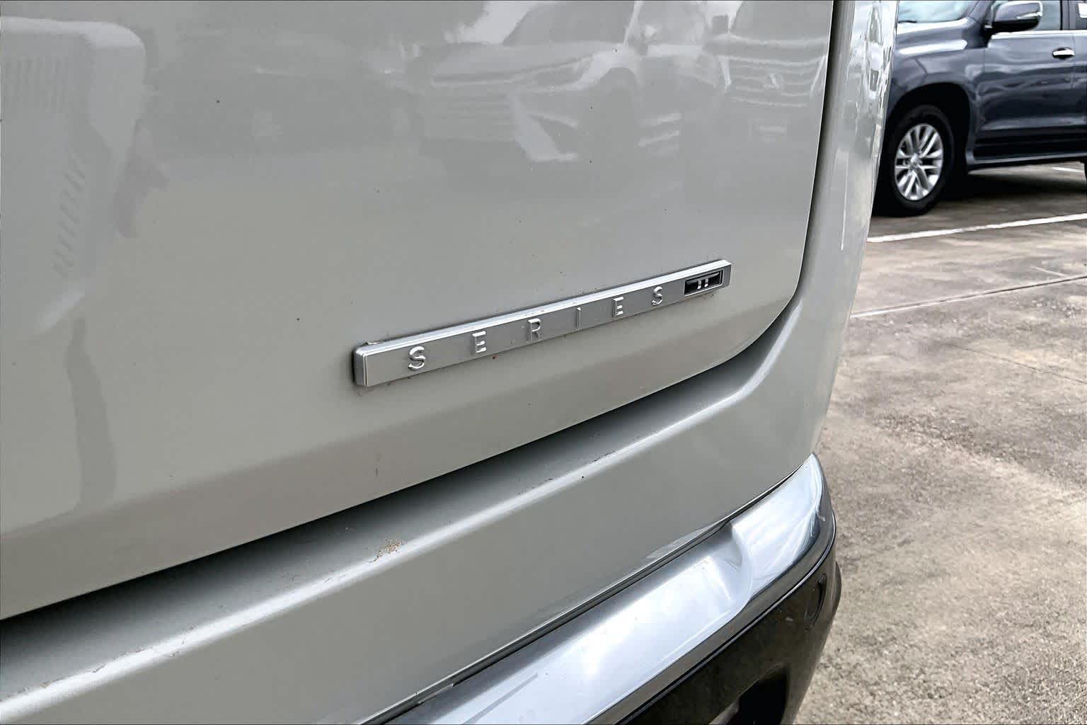2022 Jeep Wagoneer photo 9 of 35