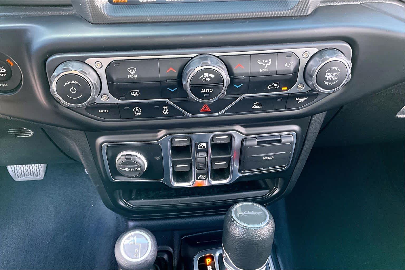 2022 Jeep Gladiator Overland Firecracker Red Clearcoat at AutoNation USA Katy