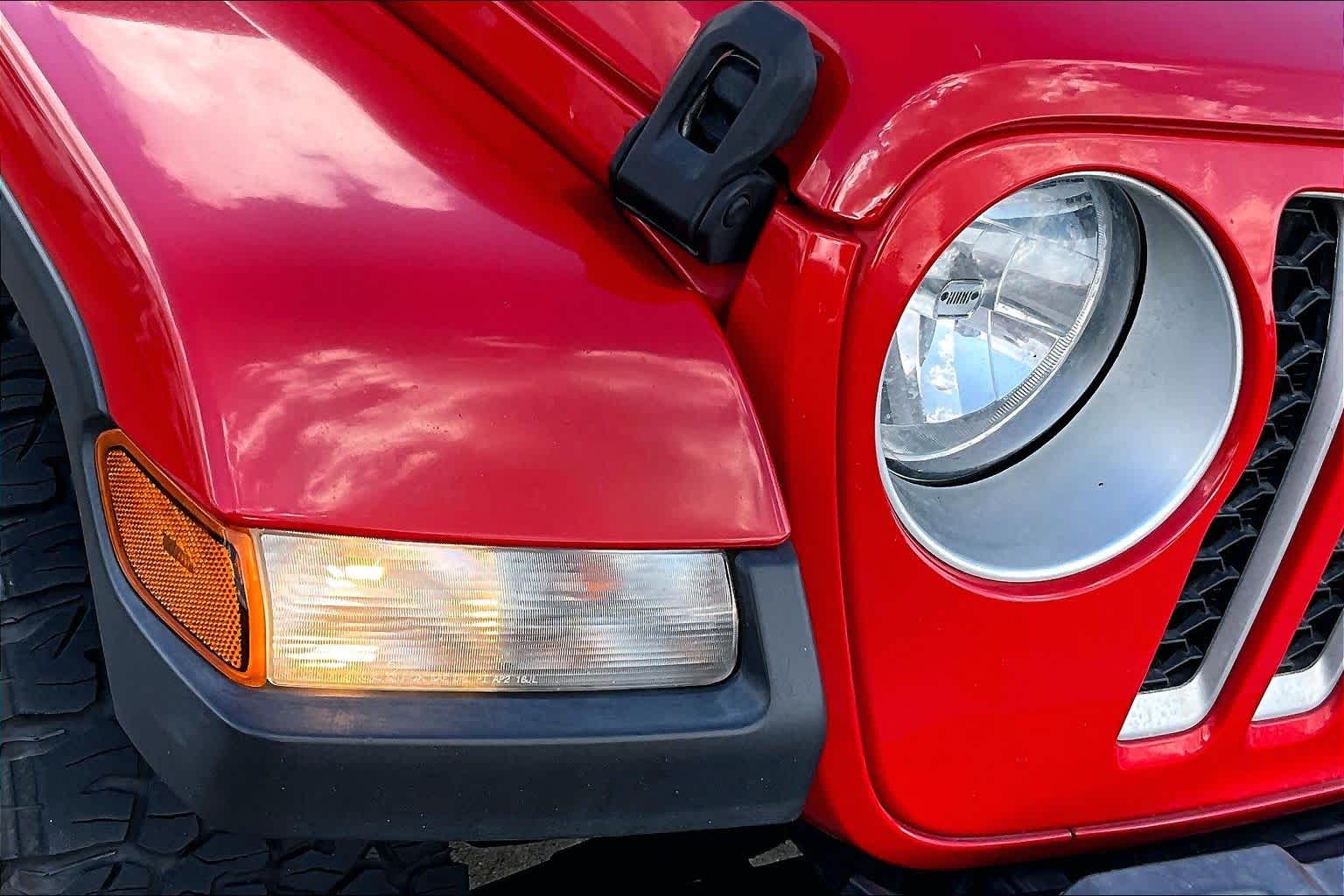2022 Jeep Gladiator Overland Firecracker Red Clearcoat at AutoNation USA Katy