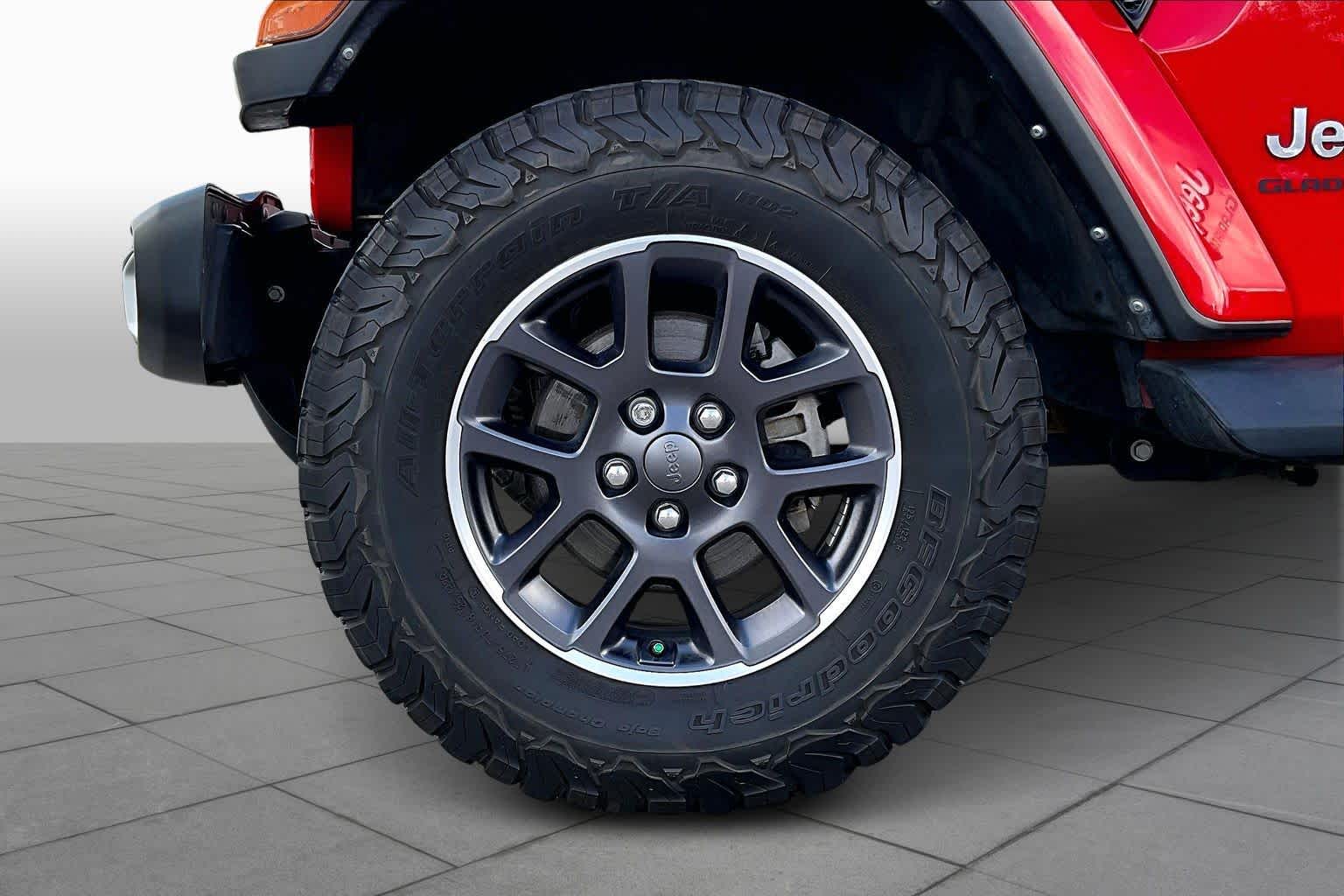 2022 Jeep Gladiator Overland Firecracker Red Clearcoat at AutoNation USA Katy