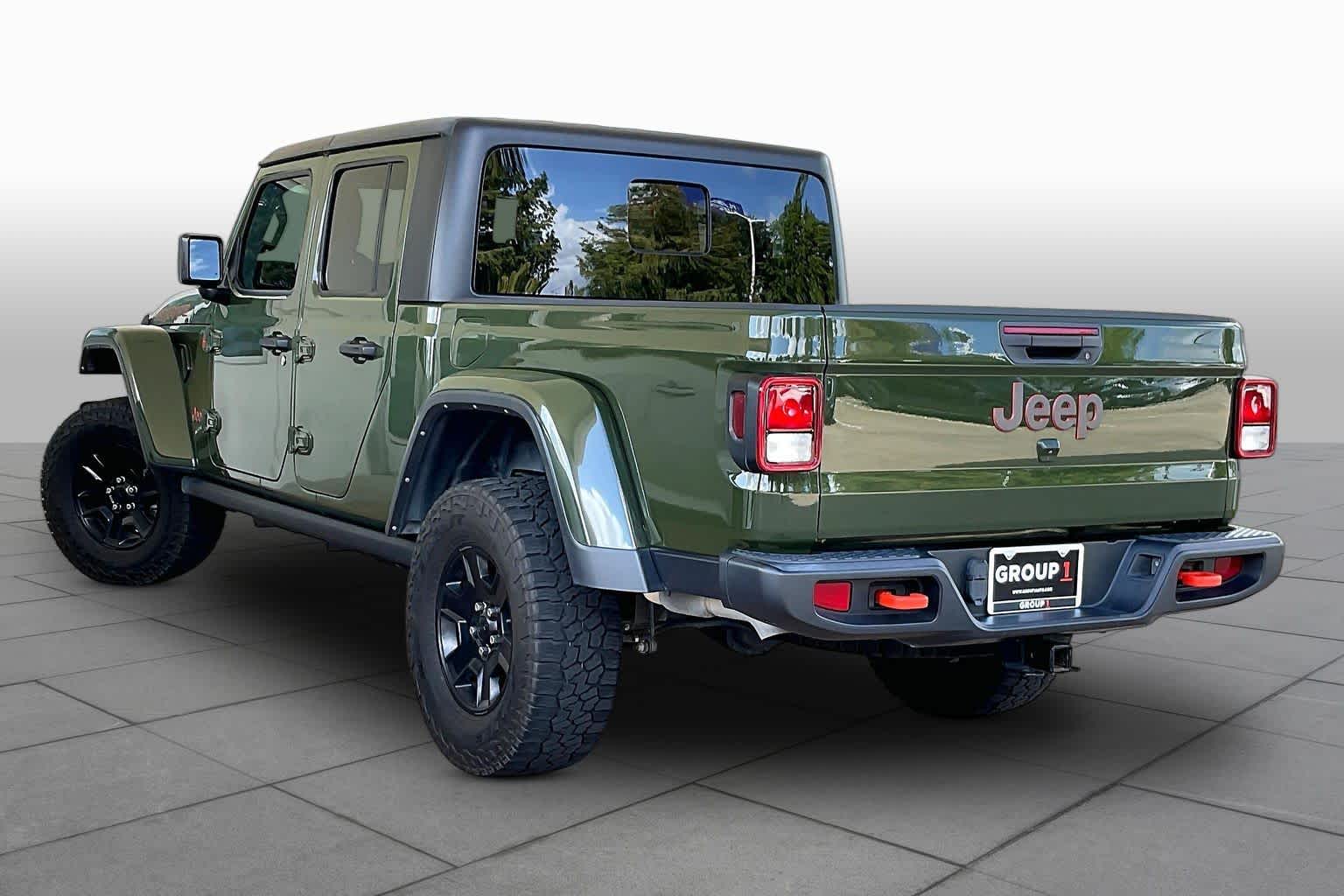 2022 Jeep Gladiator photo 11 of 35