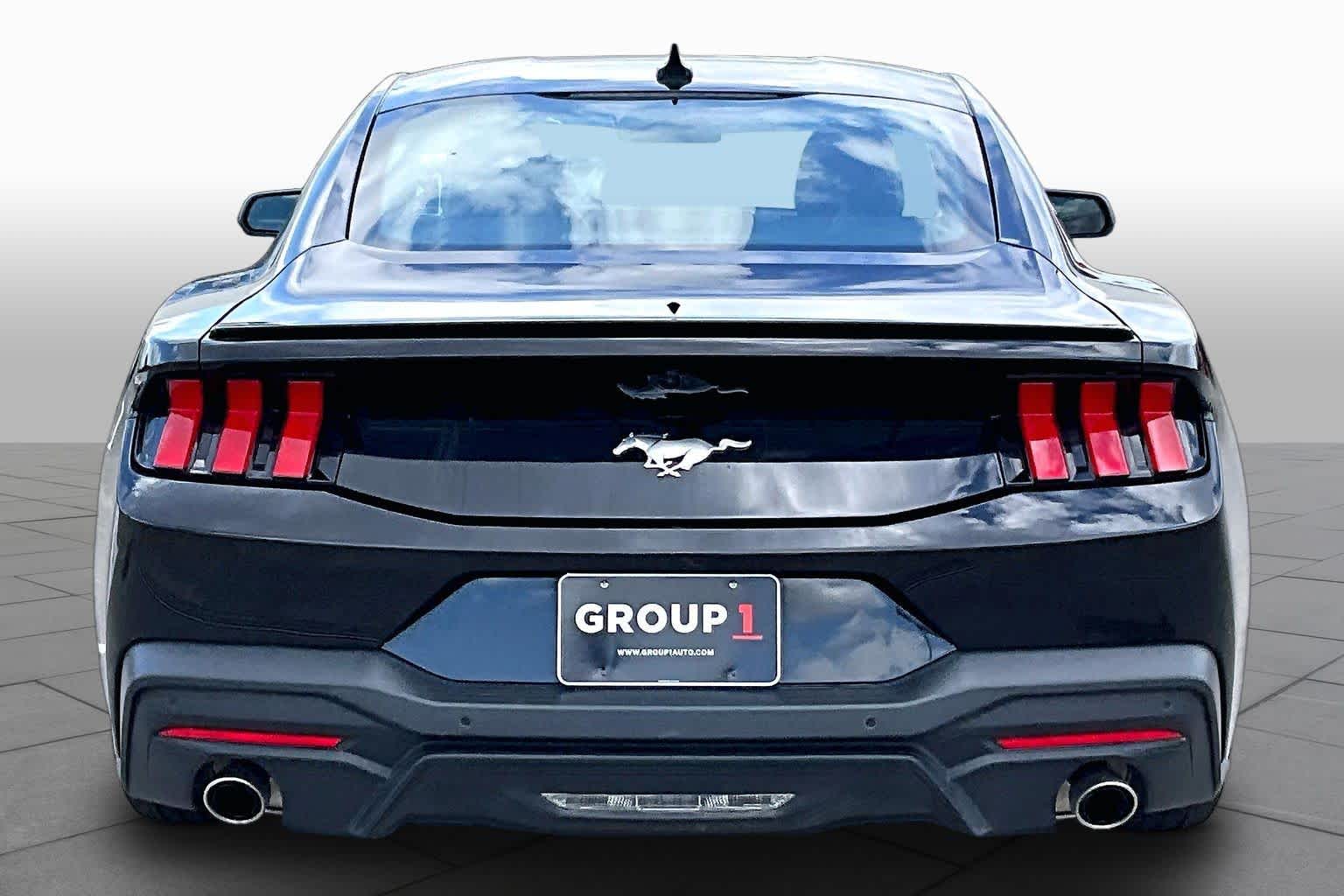 2025 Ford Mustang EcoBoost Premium - 4