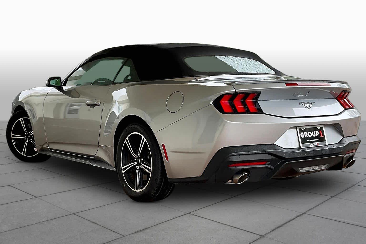 2025 Ford Mustang EcoBoost Premium - 9