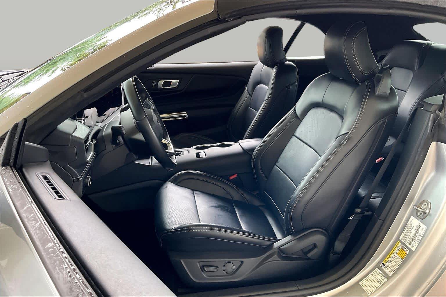 2025 Ford Mustang EcoBoost Premium - 6