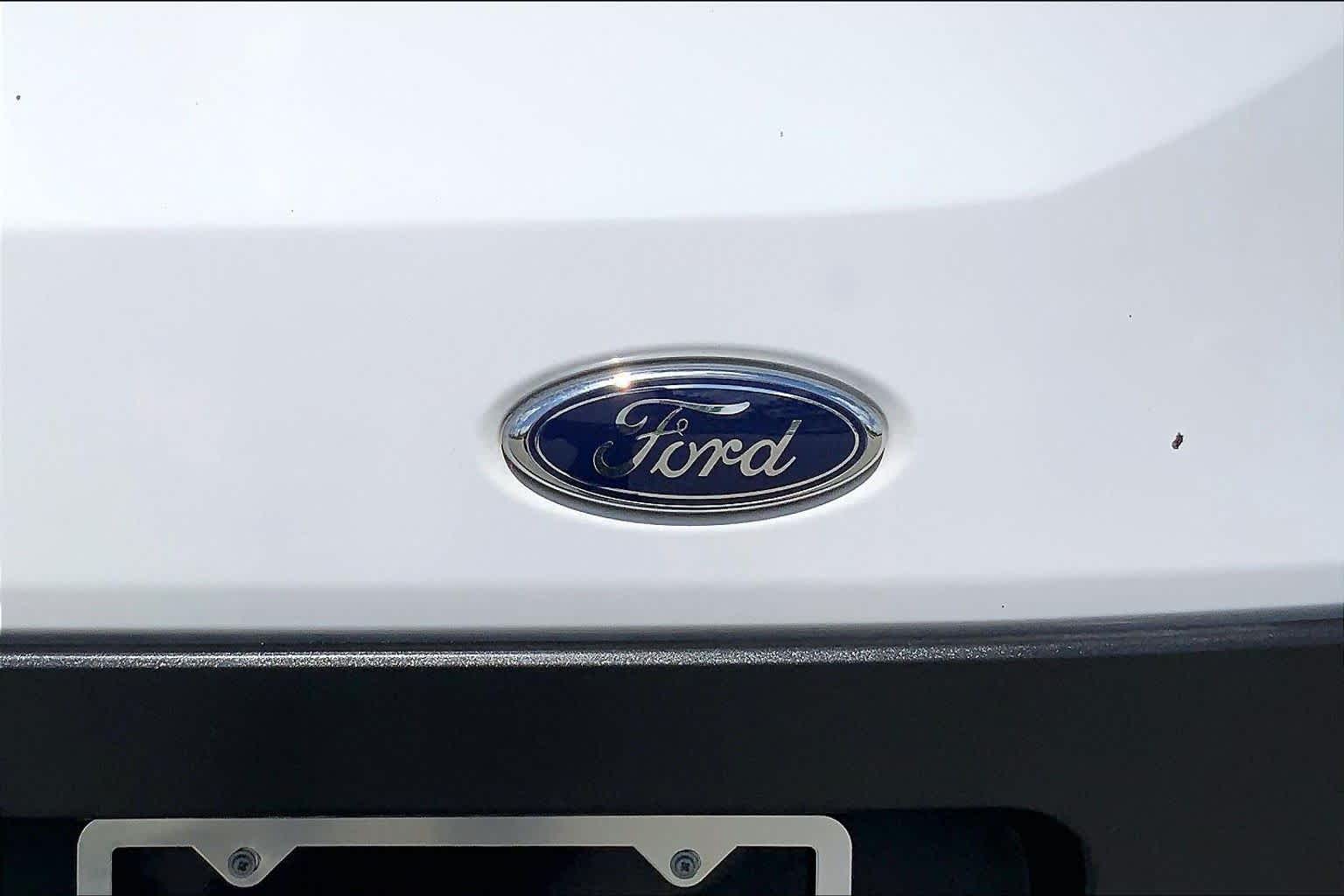 2025 Ford Transit Passenger Wagon XLT Oxford White at Mac Haik Ford