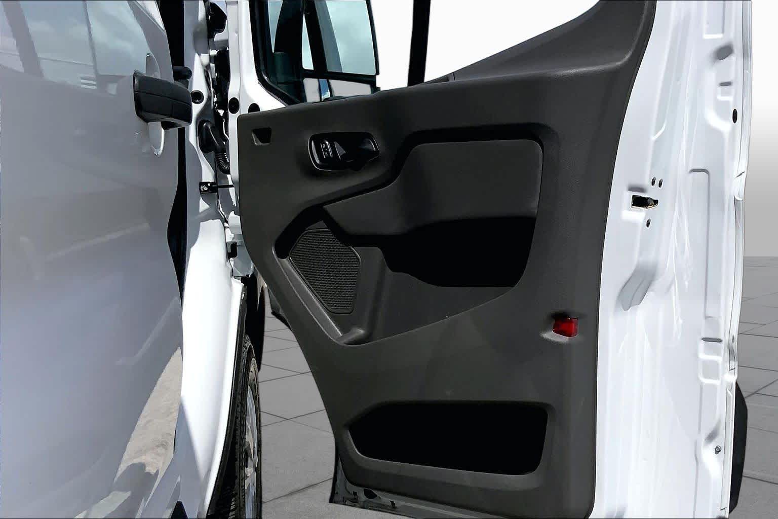2025 Ford Transit Passenger Wagon XLT Oxford White at Mac Haik Ford