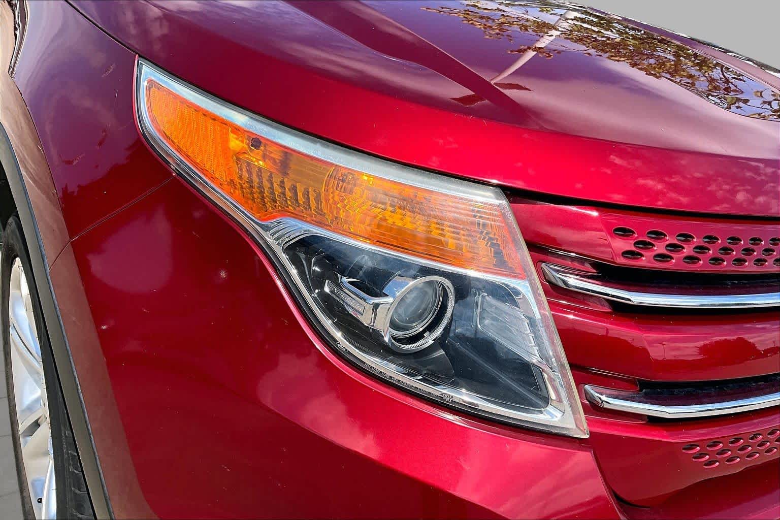 2015 Ford Explorer photo 26 of 35