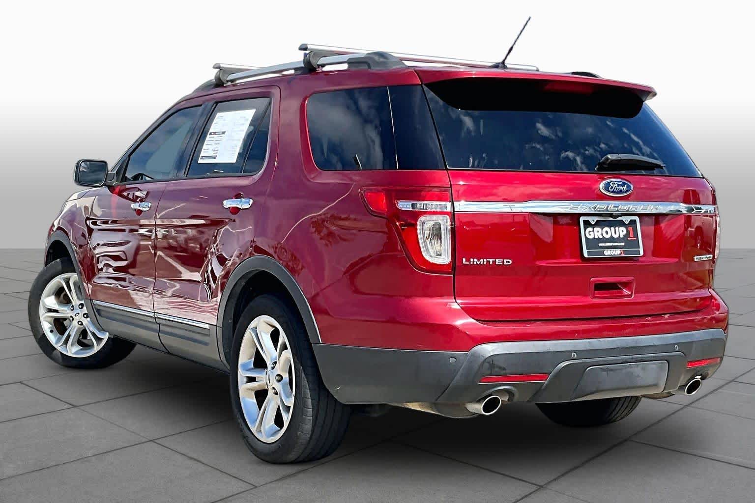 2015 Ford Explorer photo 11 of 35