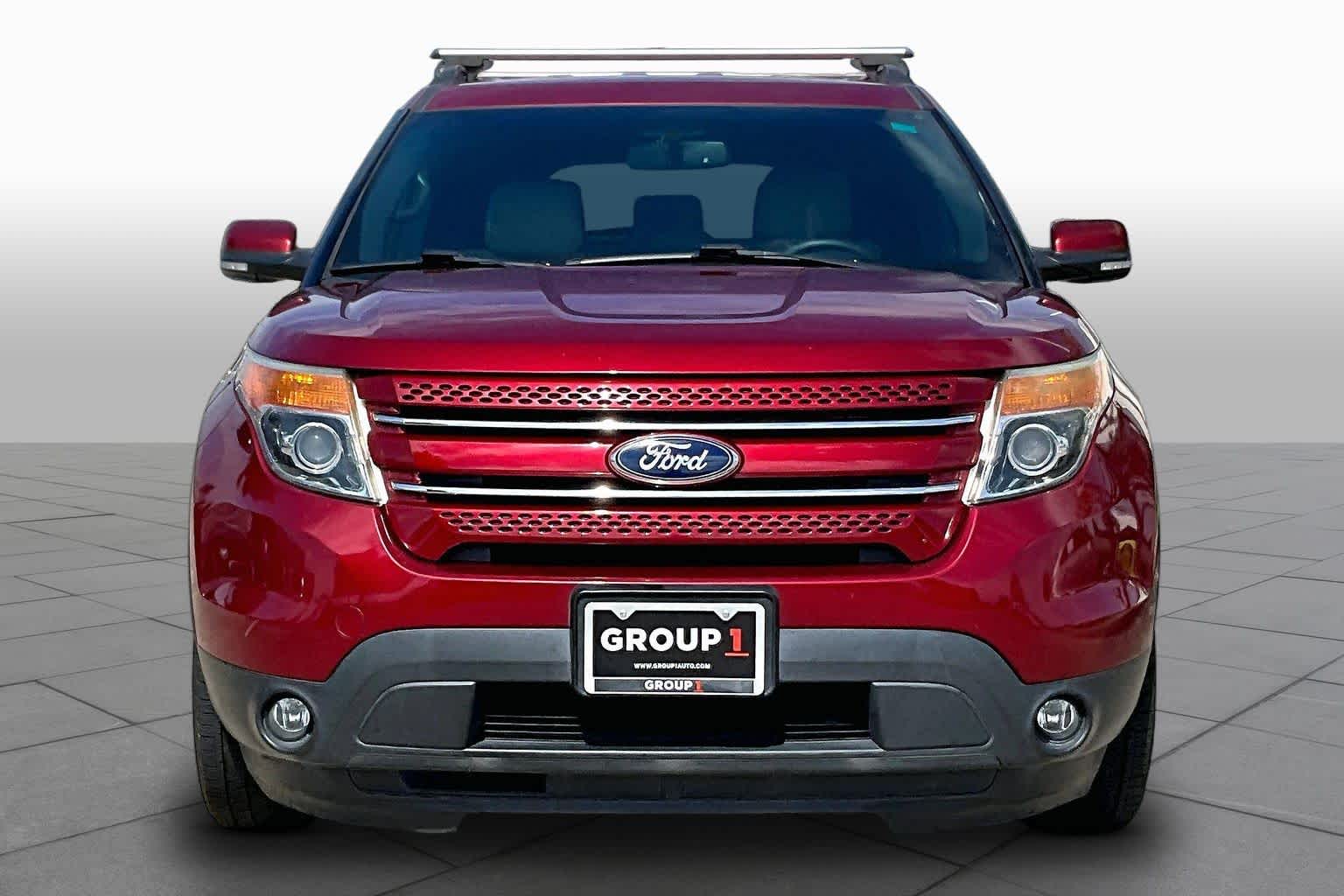 2015 Ford Explorer photo 4 of 35