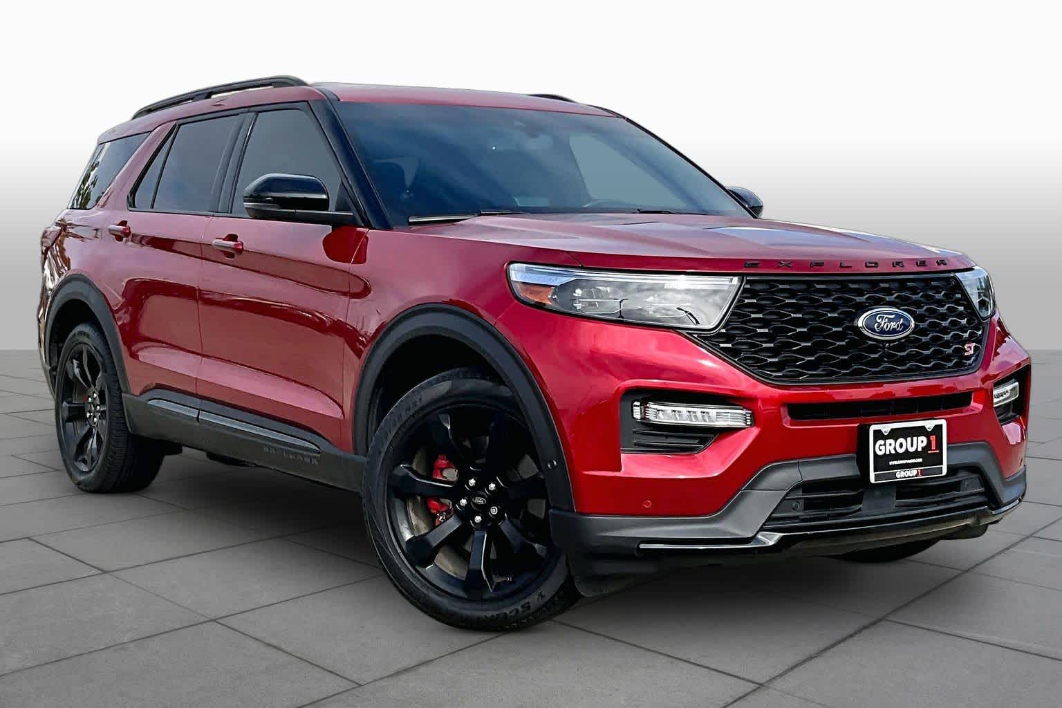 2020 Ford Explorer photo 3 of 34