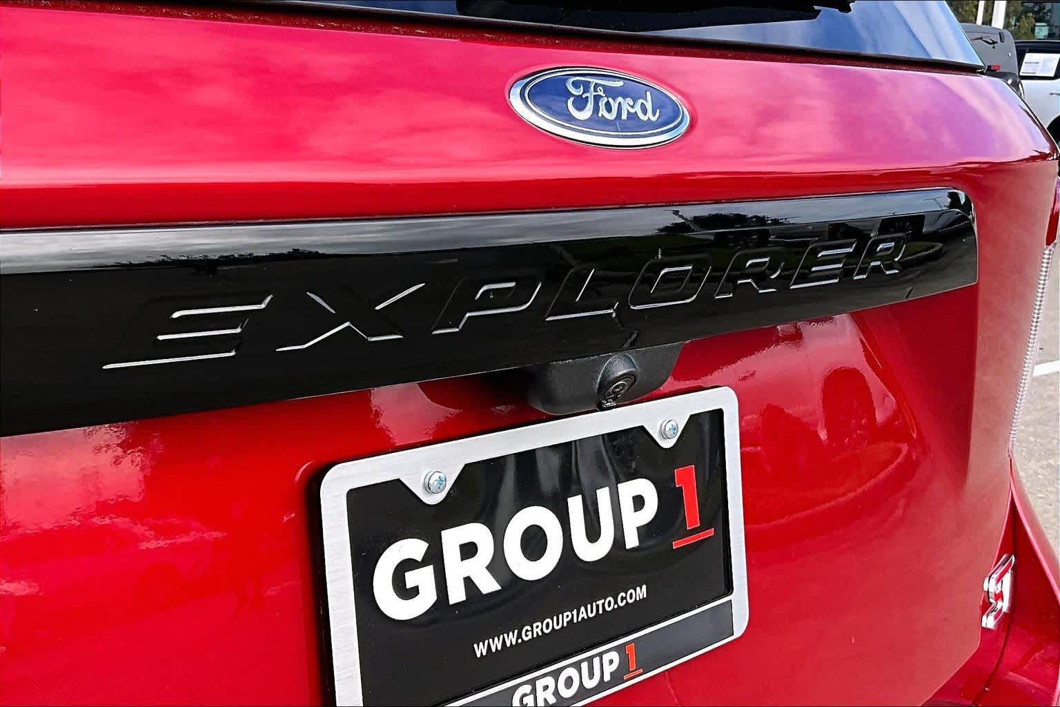 2020 Ford Explorer photo 28 of 34