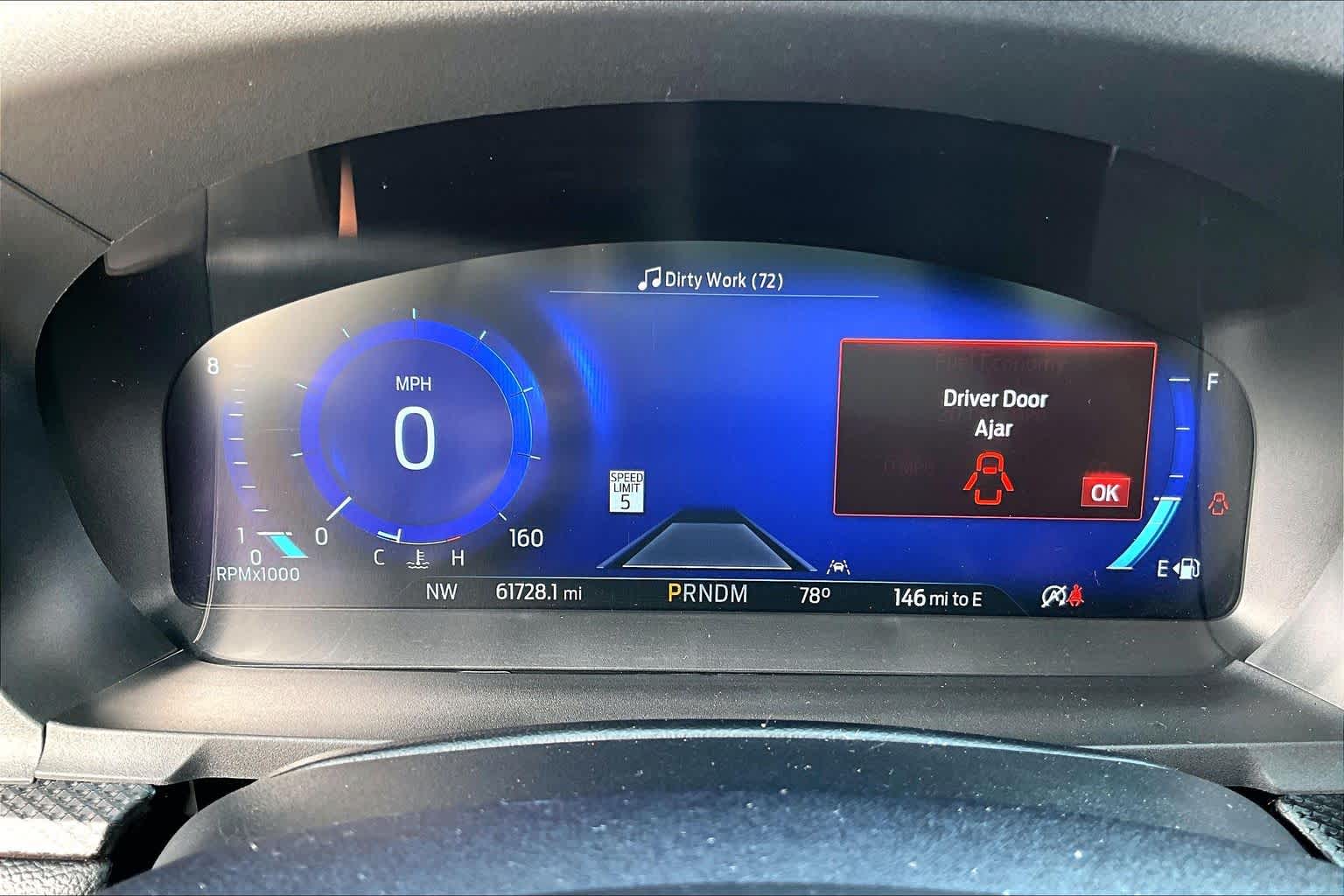 2020 Ford Explorer photo 24 of 34