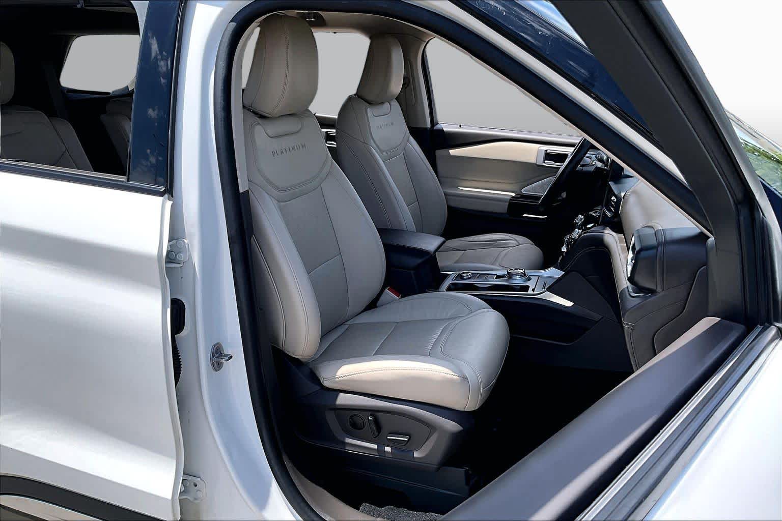 2023 Ford Explorer Platinum Star White Metallic Tri-Coat at Group 1 GMC Buick South