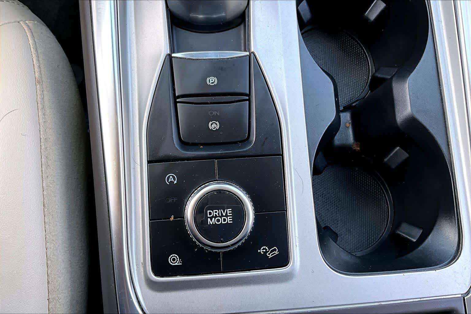 2023 Ford Explorer Platinum Star White Metallic Tri-Coat at Group 1 GMC Buick South