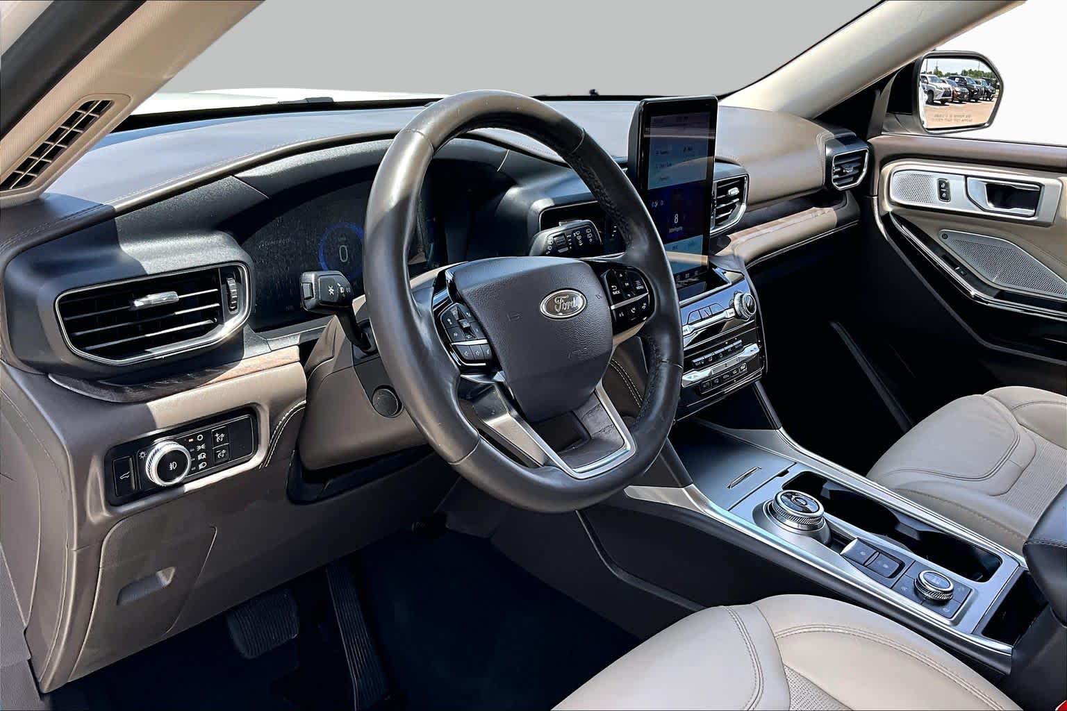 2023 Ford Explorer Platinum Star White Metallic Tri-Coat at Group 1 GMC Buick South