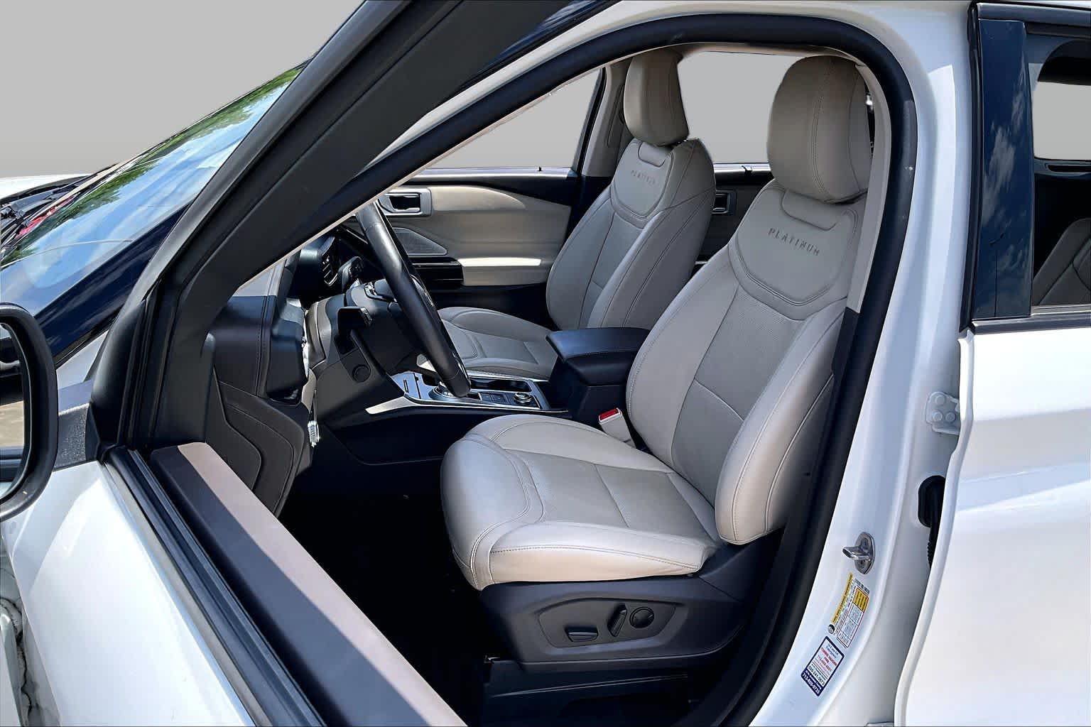 2023 Ford Explorer Platinum Star White Metallic Tri-Coat at Group 1 GMC Buick South