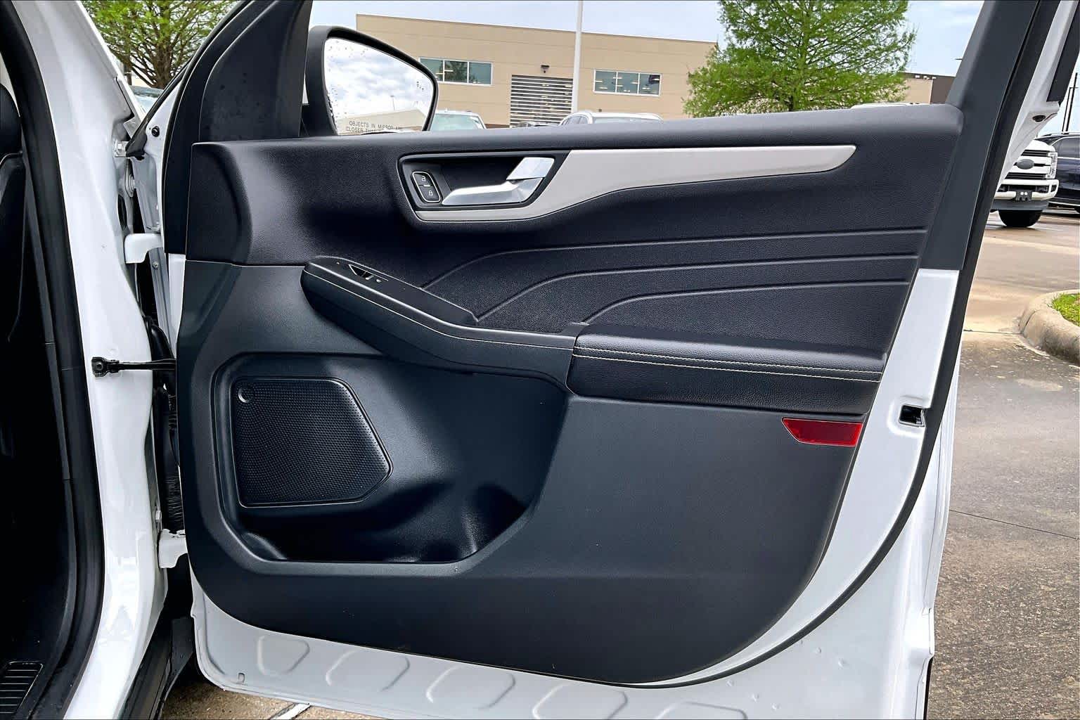 2021 Ford Escape SE Oxford White at Mac Haik Ford