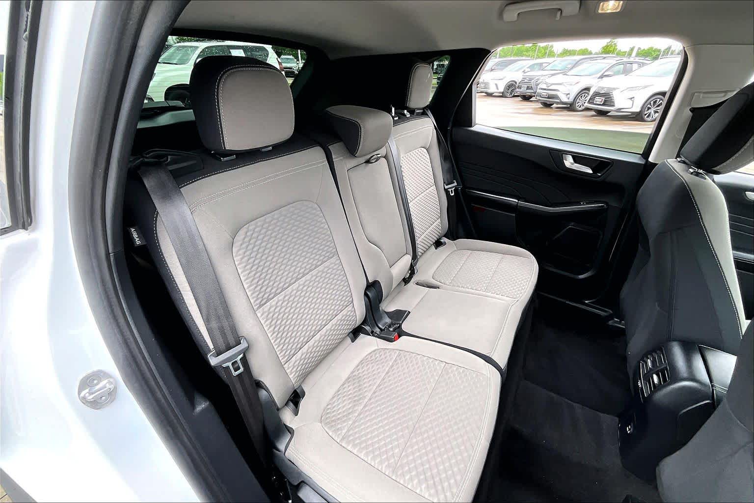 2021 Ford Escape SE Oxford White at Mac Haik Ford