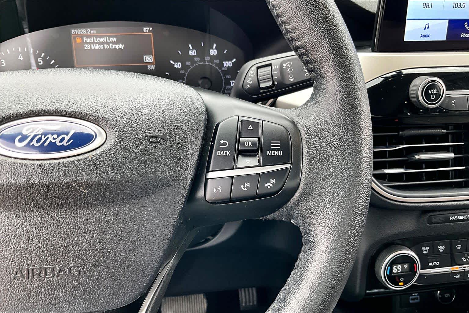 2021 Ford Escape SE Oxford White at Mac Haik Ford