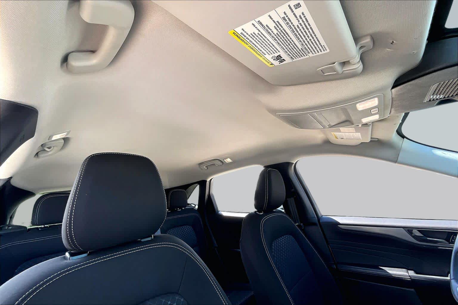 2023 Ford Escape Active Oxford White at Beck & Masten Kia