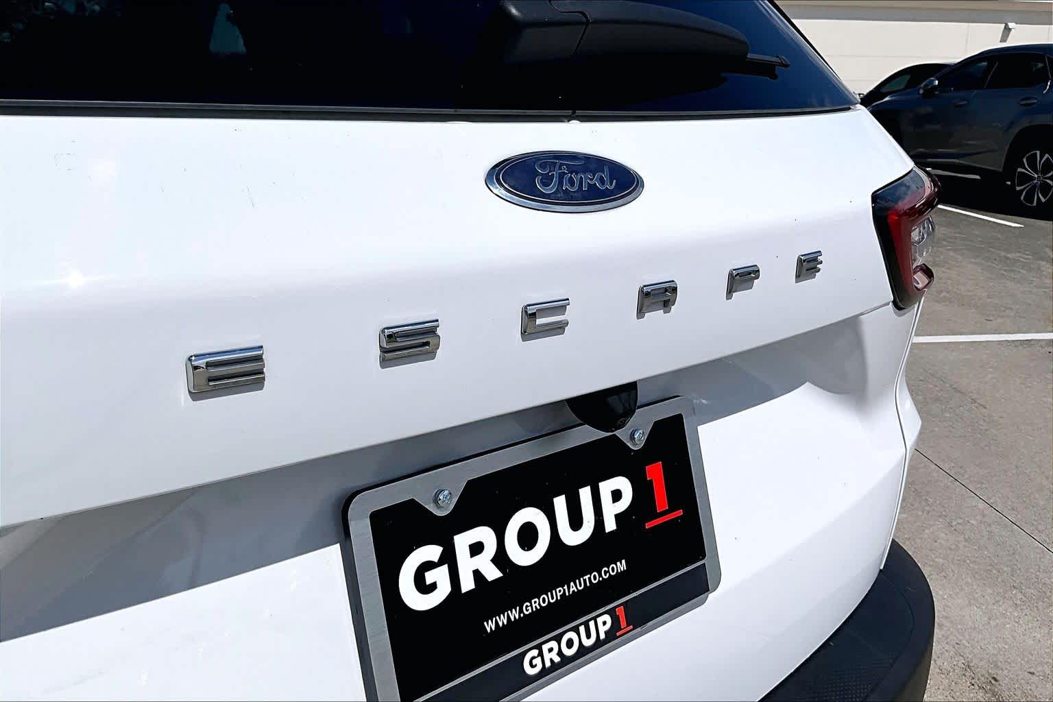 2023 Ford Escape Active Oxford White at Beck & Masten Kia