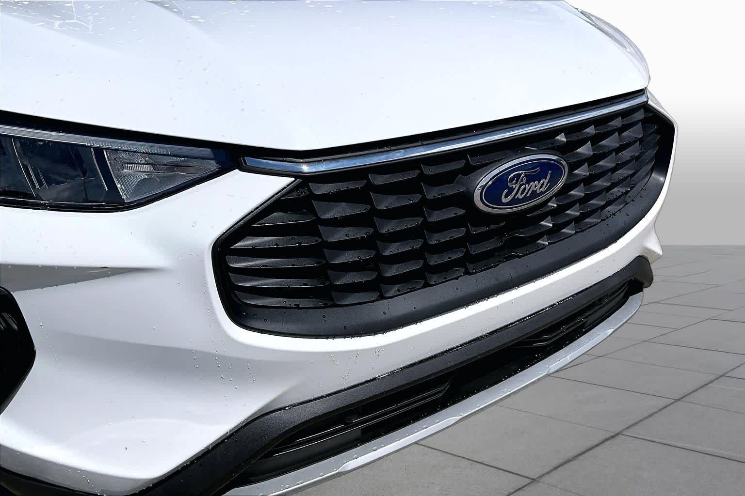 2023 Ford Escape Active Oxford White at Beck & Masten Kia