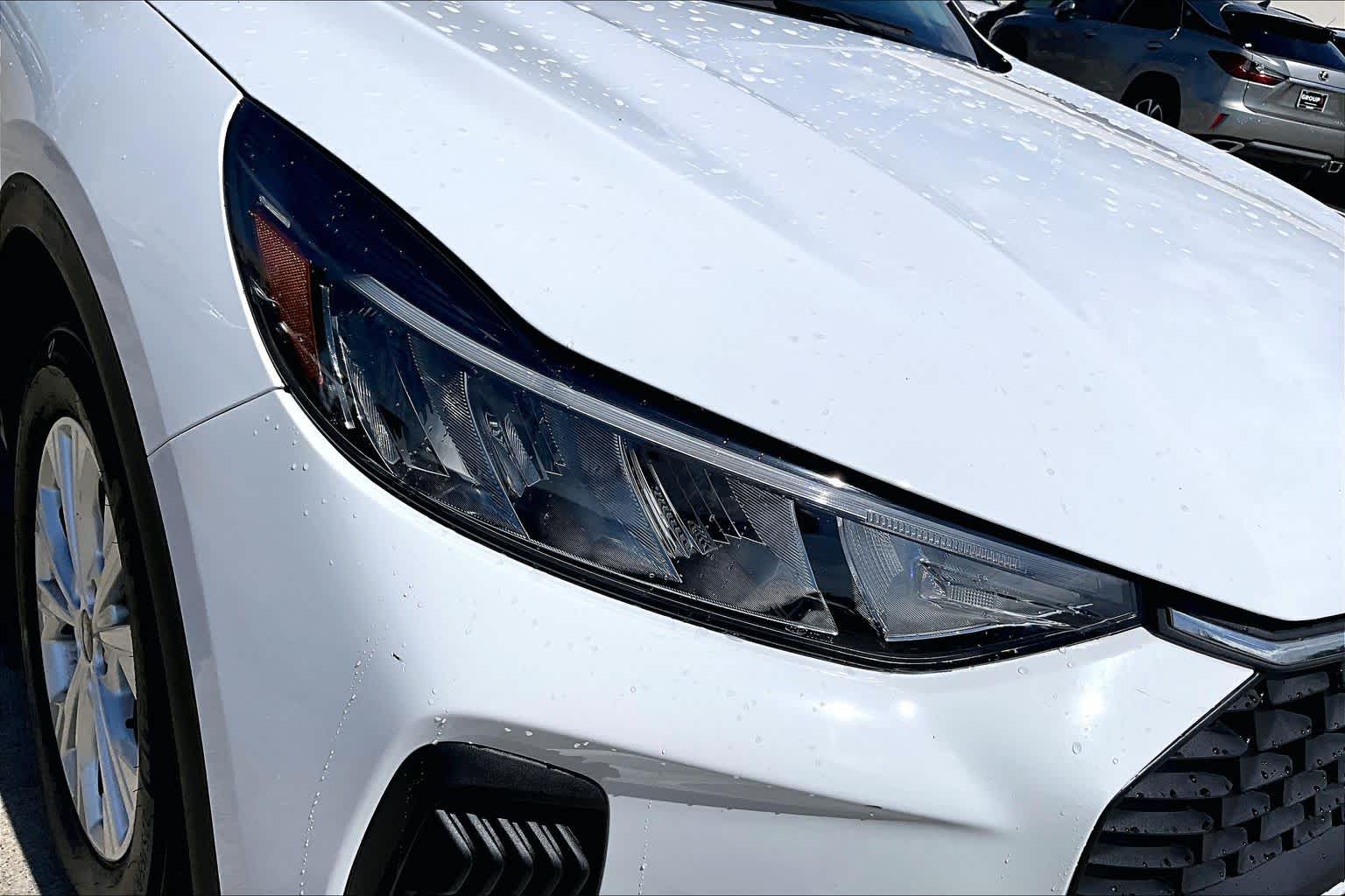 2023 Ford Escape Active Oxford White at Beck & Masten Kia