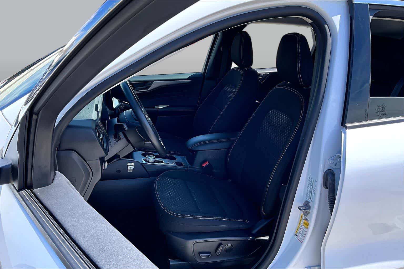 2023 Ford Escape Active - 6