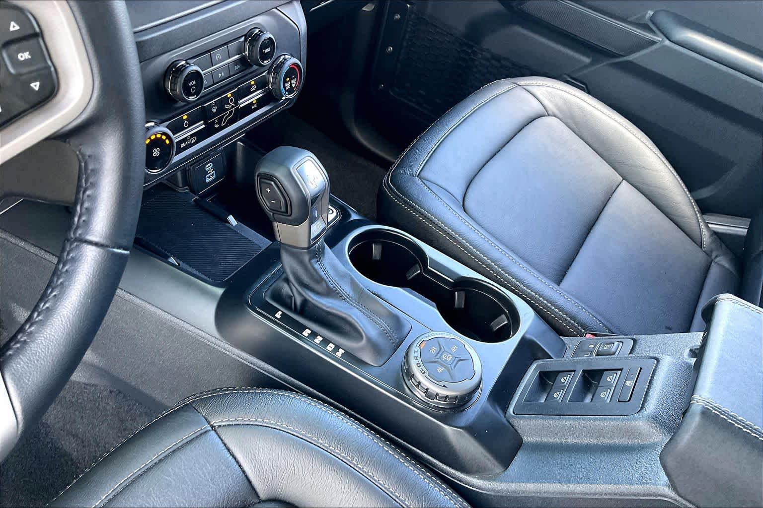 2025 Ford Bronco Big Bend Oxford White at Group 1 GMC Buick South