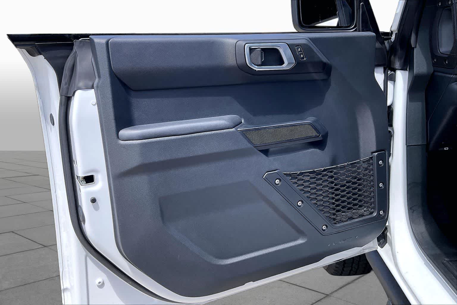 2025 Ford Bronco Big Bend Oxford White at Group 1 GMC Buick South