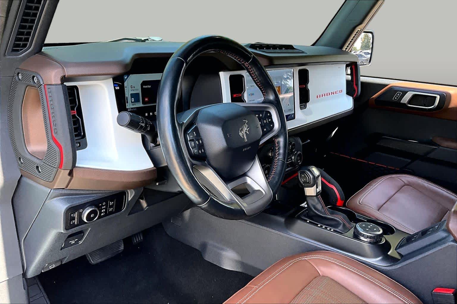 2024 Ford Bronco photo 15 of 33