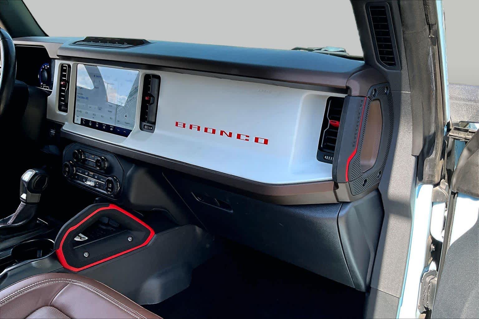 2024 Ford Bronco photo 16 of 33