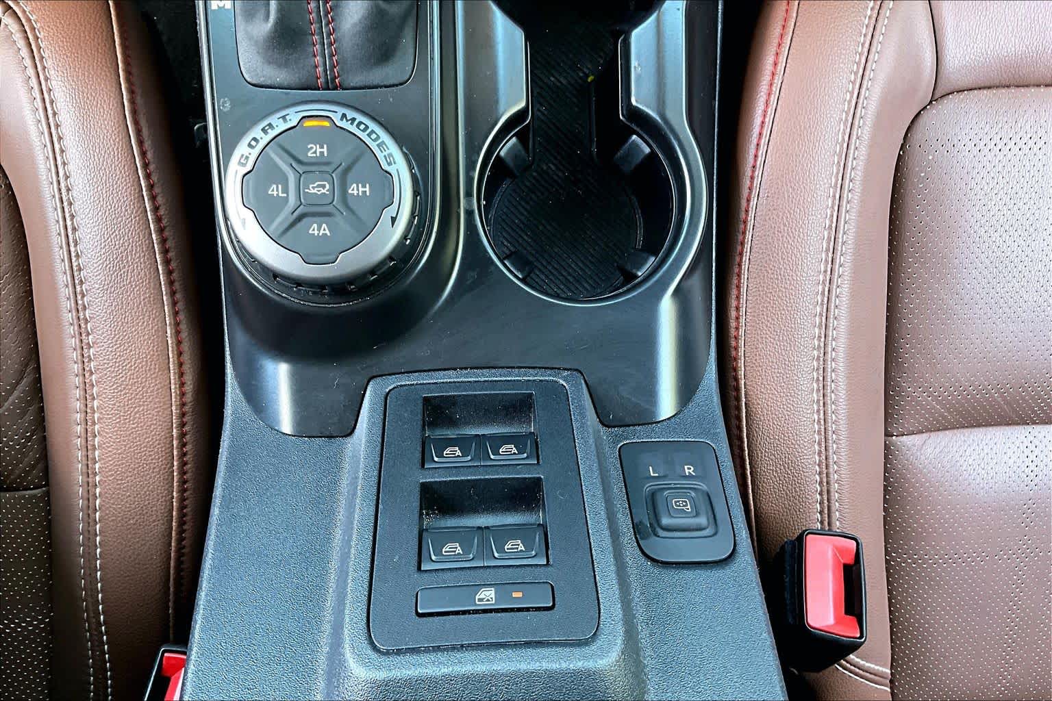 2024 Ford Bronco photo 32 of 33