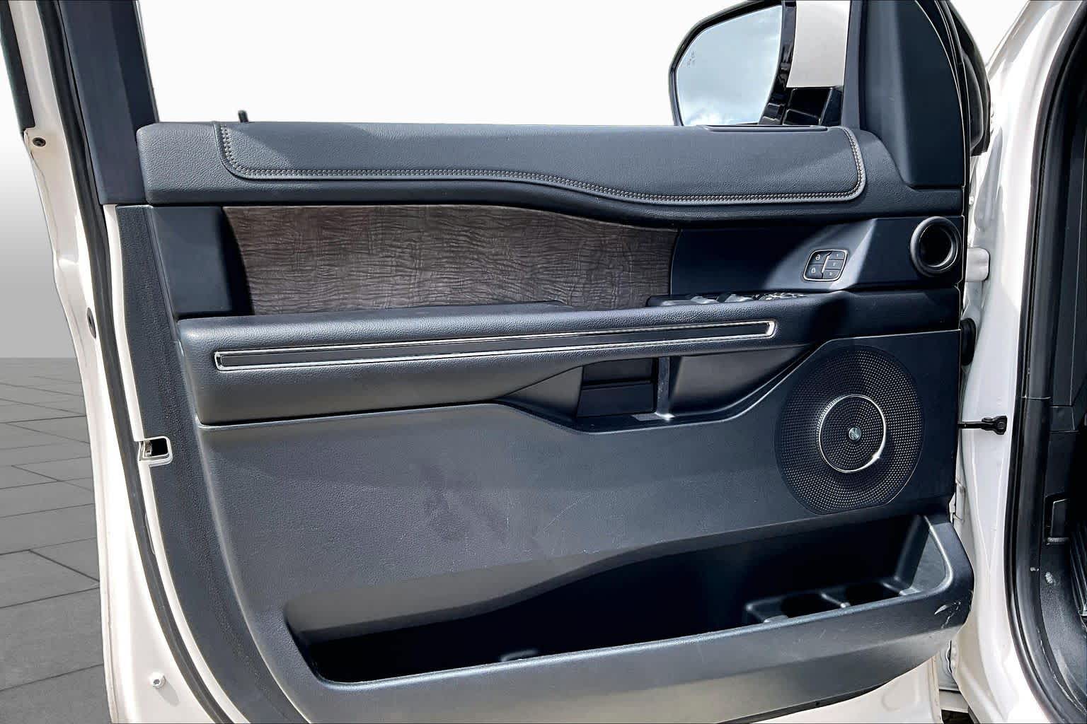 2019 Ford Expedition Limited White Platinum Metallic Tri-Coat at Lexus of Clear Lake