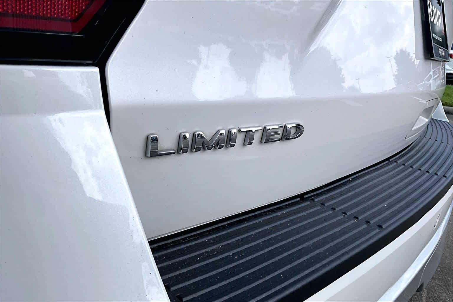 2018 Ford Expedition Limited White Platinum Metallic Tri-Coat at Texan GMC Buick