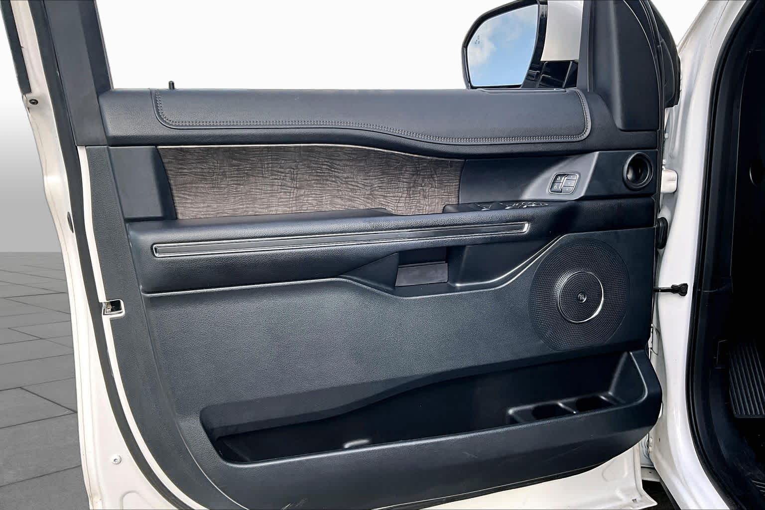 2018 Ford Expedition Limited White Platinum Metallic Tri-Coat at Texan GMC Buick