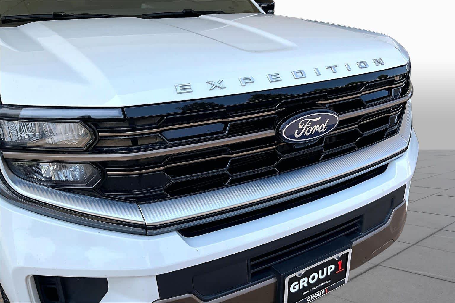 2025 Ford Expedition King Ranch Star White Metallic Tri-Coat at Tomball Ford