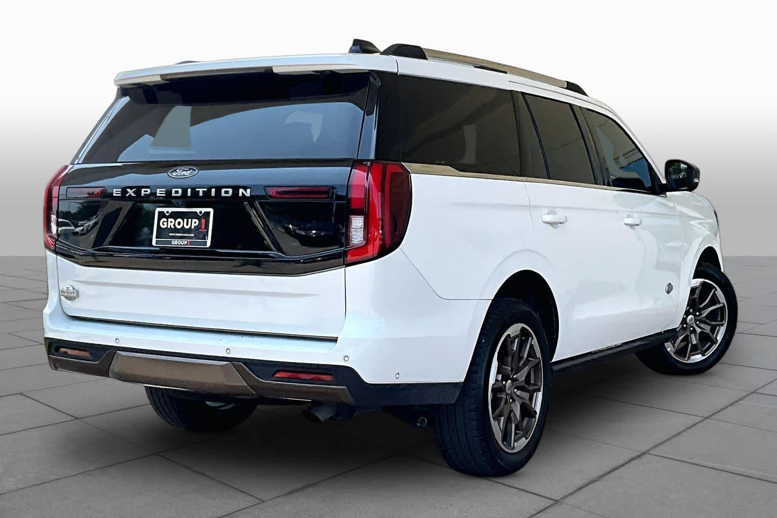 2025 Ford Expedition King Ranch Star White Metallic Tri-Coat at Tomball Ford