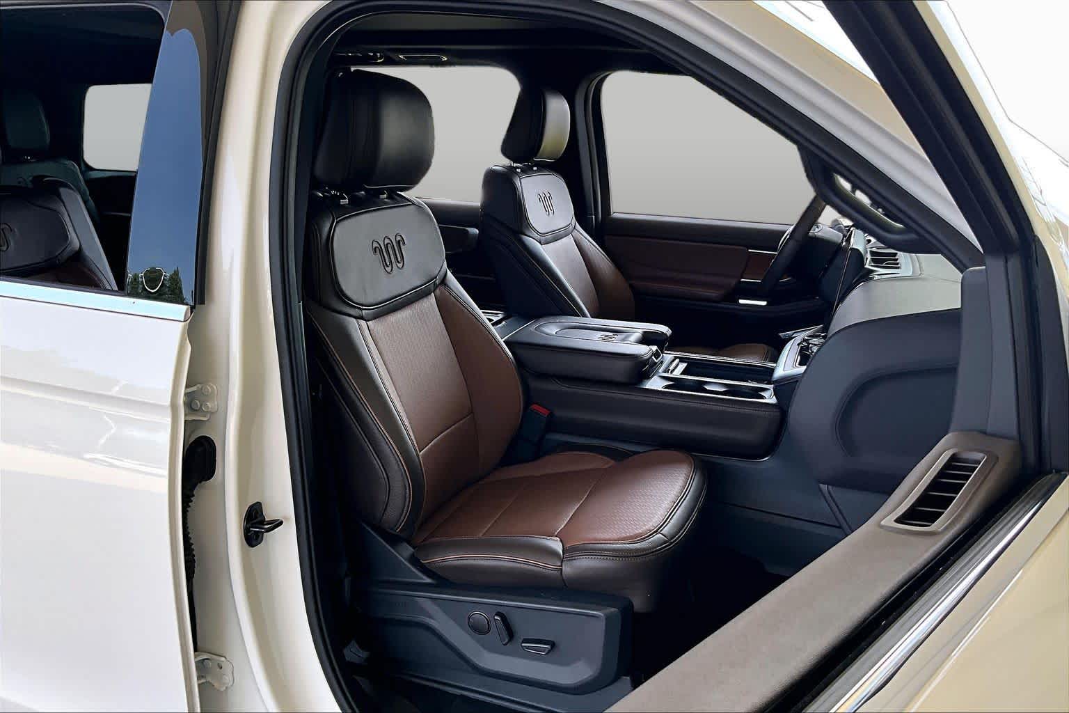 2025 Ford Expedition King Ranch Star White Metallic Tri-Coat at Tomball Ford