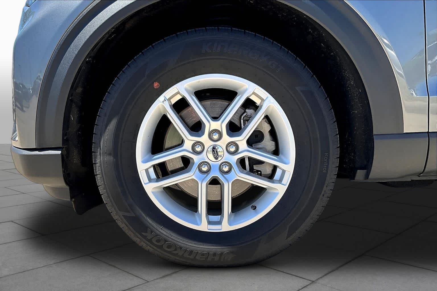 2025 Ford Explorer Active - 9