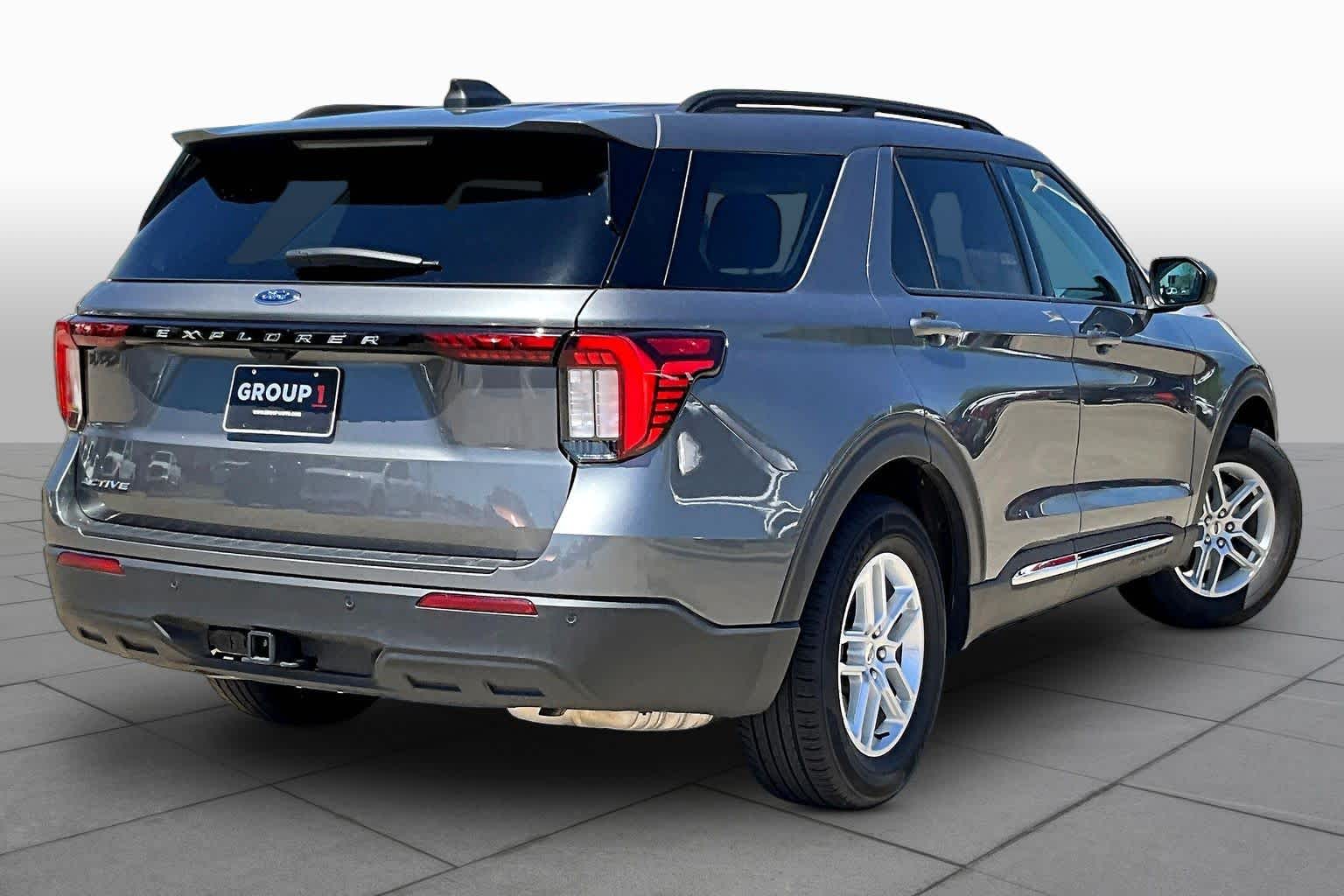 2025 Ford Explorer Active - 11