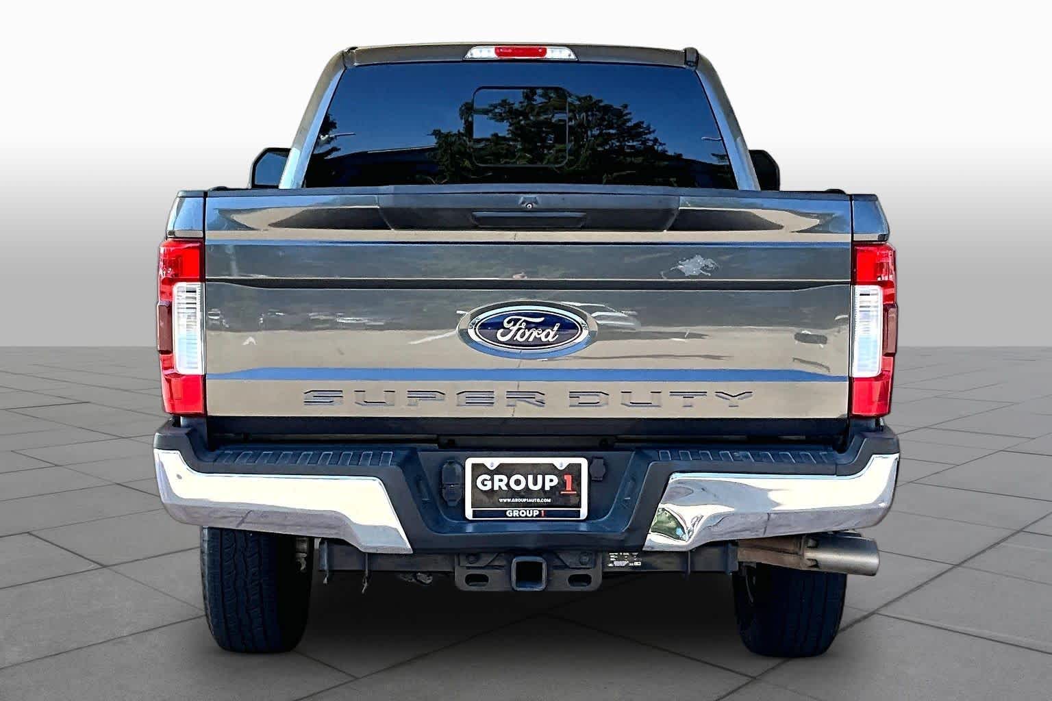 2018 Ford Super Duty F-250 Pickup photo 5 of 35