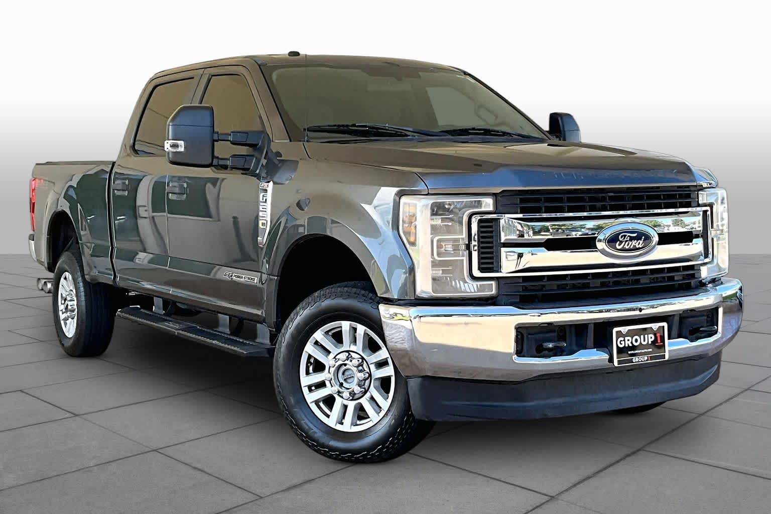 2018 Ford Super Duty F-250 Pickup photo 3 of 35