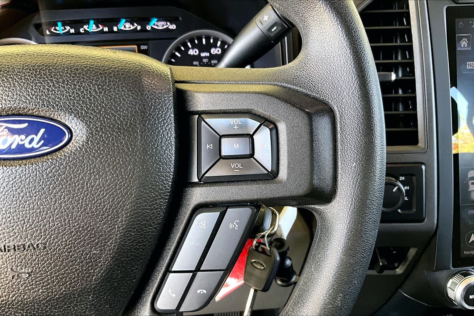 2018 Ford Super Duty F-250 Pickup photo 23 of 35